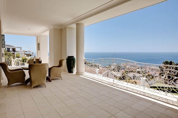 Photo 9 of Villa Eight accommodation in Bantry Bay, Cape Town with 4 bedrooms and 4 bathrooms