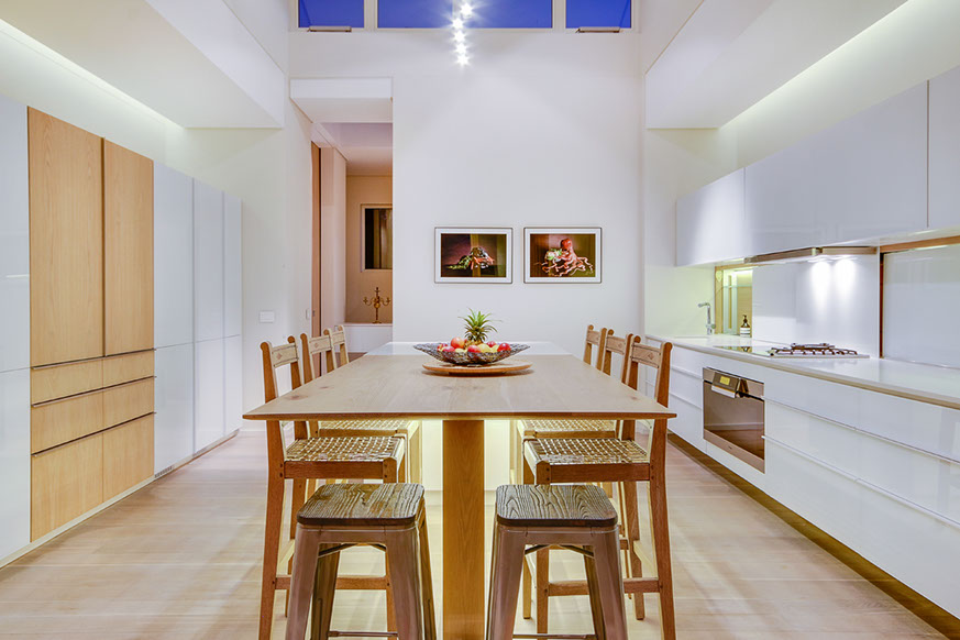 Photo 11 of Villa Eli accommodation in Camps Bay, Cape Town with 5 bedrooms and 4 bathrooms