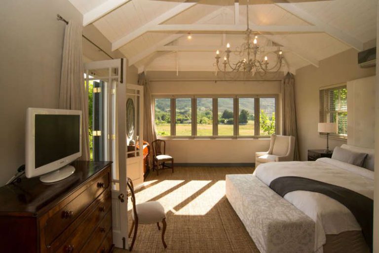 Photo 7 of Villa Franschhoek accommodation in Franschhoek, Cape Town with 4 bedrooms and 4 bathrooms