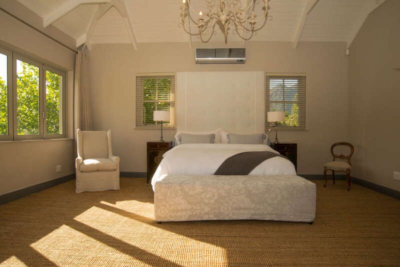 Photo 10 of Villa Franschhoek accommodation in Franschhoek, Cape Town with 4 bedrooms and 4 bathrooms