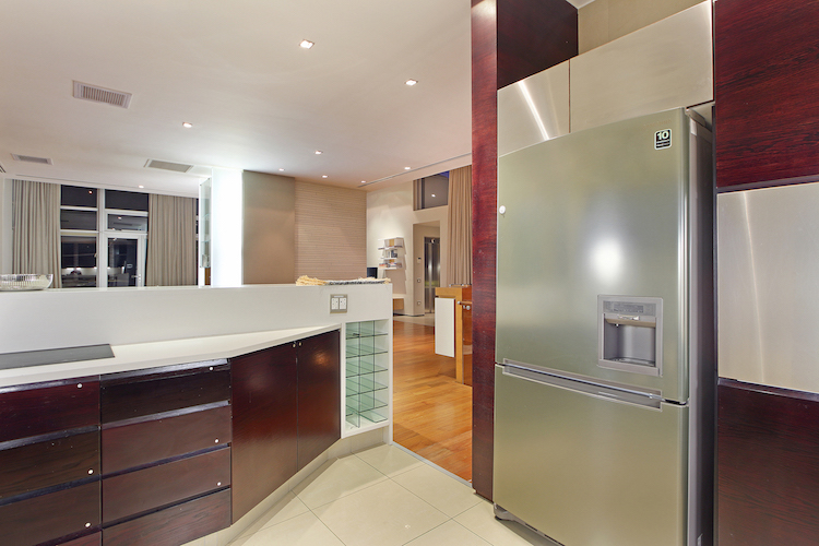 Photo 11 of Villa Glen Sunsets accommodation in Camps Bay, Cape Town with 3 bedrooms and 3 bathrooms