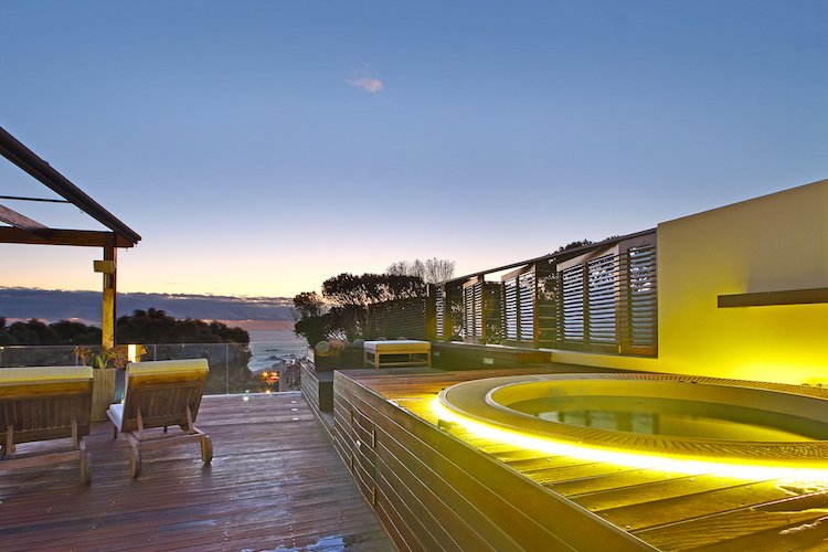Photo 19 of Villa Glen Sunsets accommodation in Camps Bay, Cape Town with 3 bedrooms and 3 bathrooms