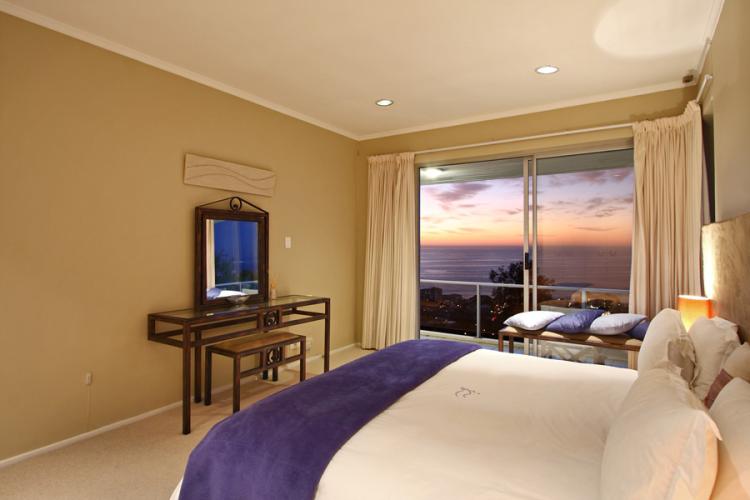 Photo 16 of Villa Indigo accommodation in Bantry Bay, Cape Town with 5 bedrooms and 4 bathrooms