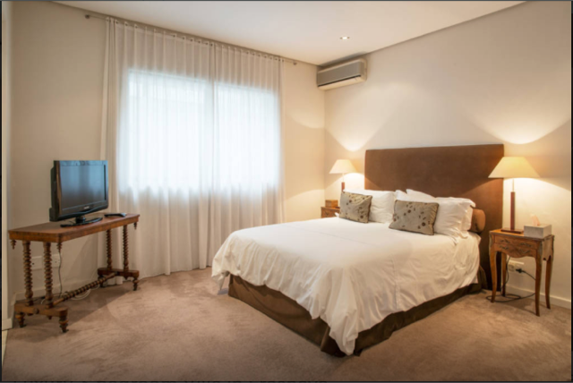 Photo 11 of Villa La Seuer accommodation in Fresnaye, Cape Town with 3 bedrooms and 3 bathrooms