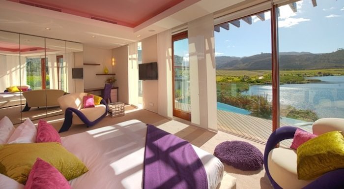Photo 6 of Villa Lothian accommodation in Grabouw, Cape Town with 8 bedrooms and 8 bathrooms