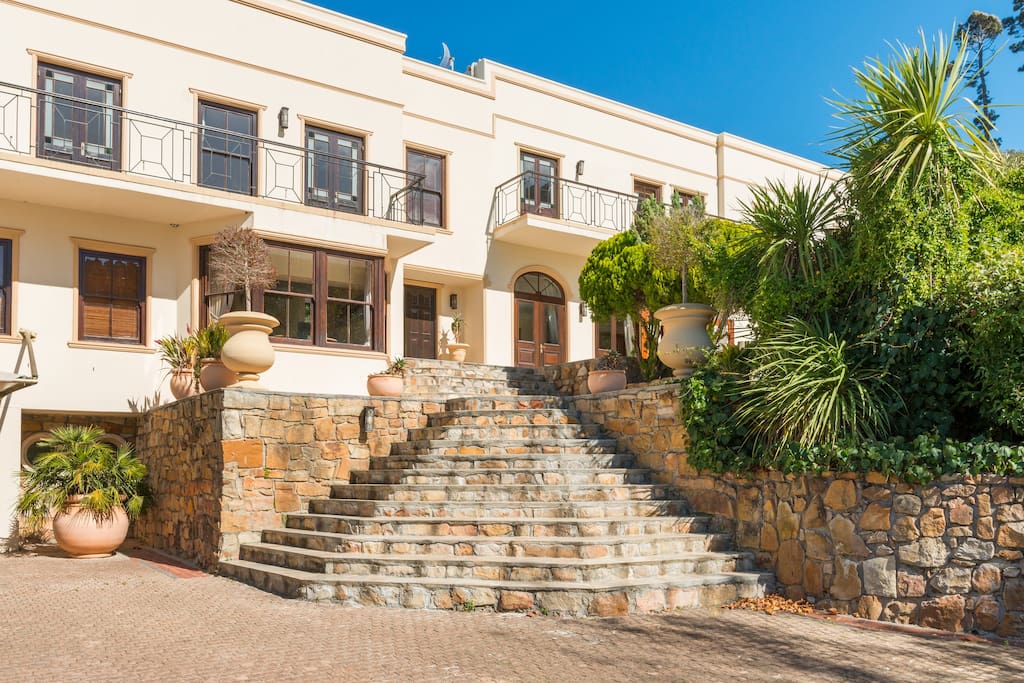 Photo 39 of Villa Lyonesse accommodation in Constantia, Cape Town with 8 bedrooms and 8 bathrooms