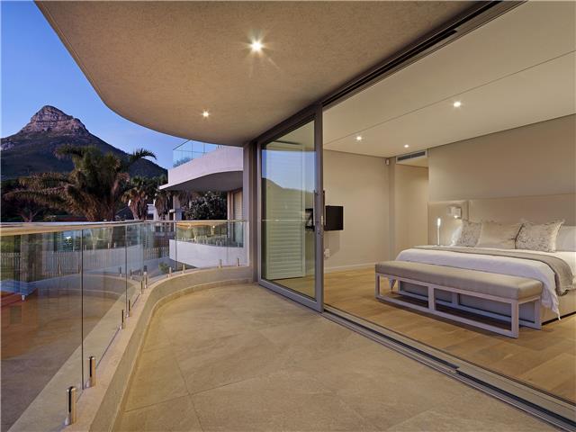 Photo 15 of Villa MonteMare accommodation in Camps Bay, Cape Town with 4 bedrooms and 4 bathrooms