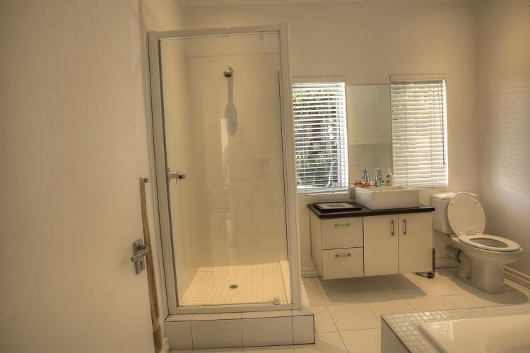 Photo 29 of Villa Pearl accommodation in Fresnaye, Cape Town with 5 bedrooms and 5 bathrooms