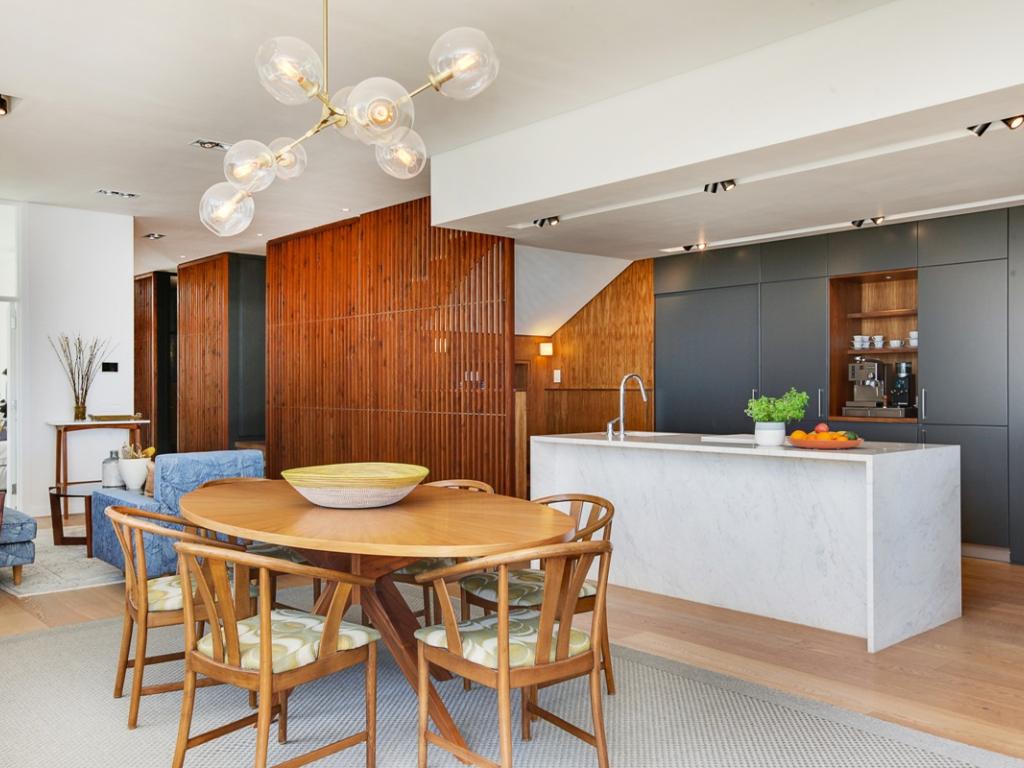 Photo 6 of Villa Quebec Road accommodation in Camps Bay, Cape Town with 4 bedrooms and 3 bathrooms