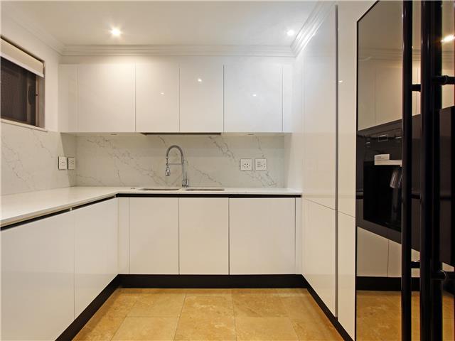 Photo 7 of Villa Radiance accommodation in Camps Bay, Cape Town with 4 bedrooms and 3 bathrooms
