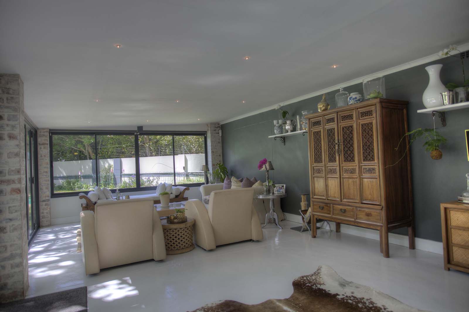 Photo 14 of Villa Robertson accommodation in Constantia, Cape Town with 4 bedrooms and 3 bathrooms