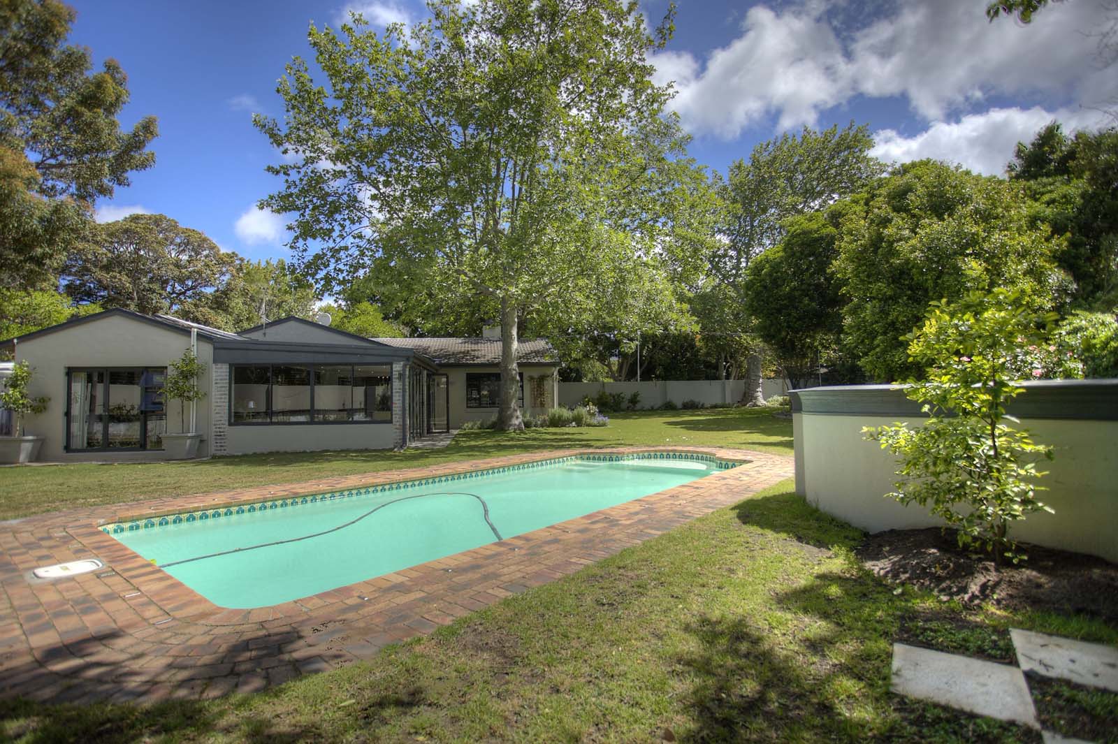 Photo 1 of Villa Robertson accommodation in Constantia, Cape Town with 4 bedrooms and 3 bathrooms