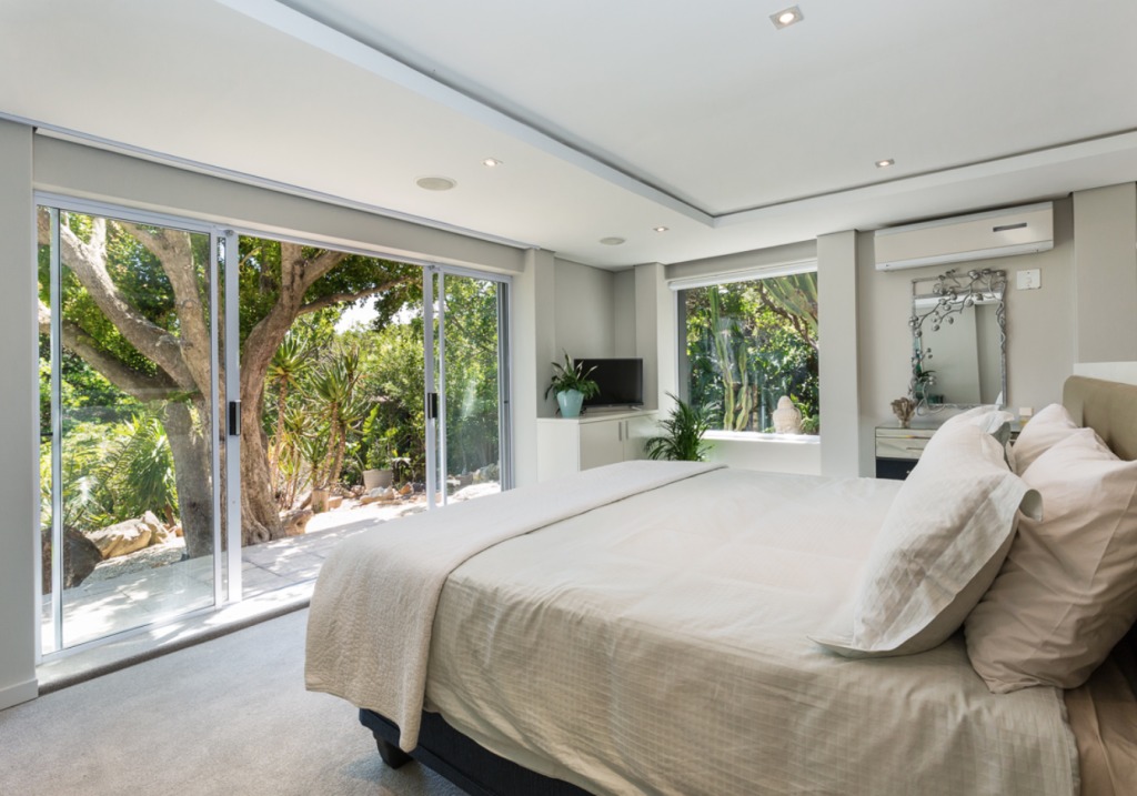 Photo 11 of Villa Sapphire accommodation in Camps Bay, Cape Town with 4 bedrooms and 4 bathrooms