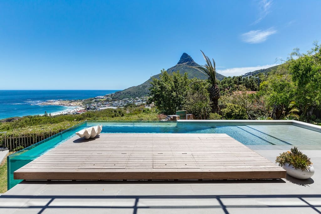 Photo 15 of Villa Sapphire accommodation in Camps Bay, Cape Town with 4 bedrooms and 4 bathrooms