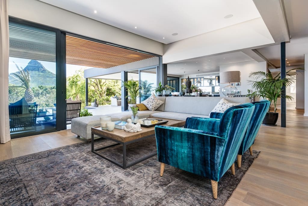 Photo 21 of Villa Sapphire accommodation in Camps Bay, Cape Town with 4 bedrooms and 4 bathrooms