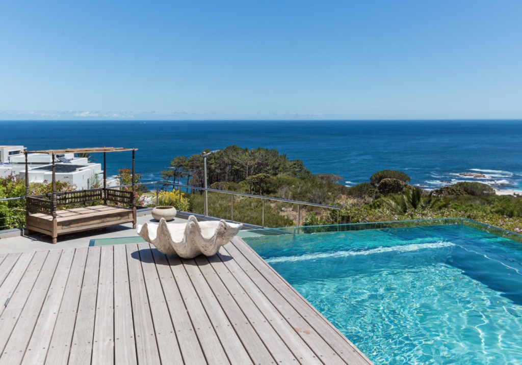 Photo 6 of Villa Sapphire accommodation in Camps Bay, Cape Town with 4 bedrooms and 4 bathrooms