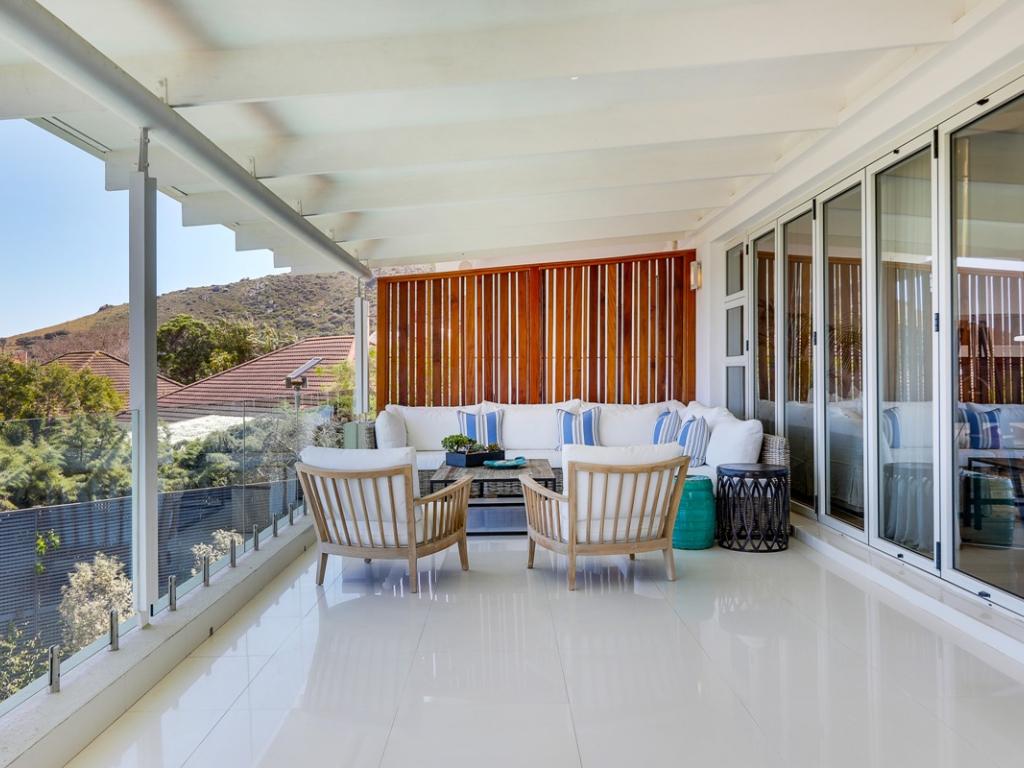 Photo 31 of Villa Shanklin accommodation in Camps Bay, Cape Town with 4 bedrooms and  bathrooms