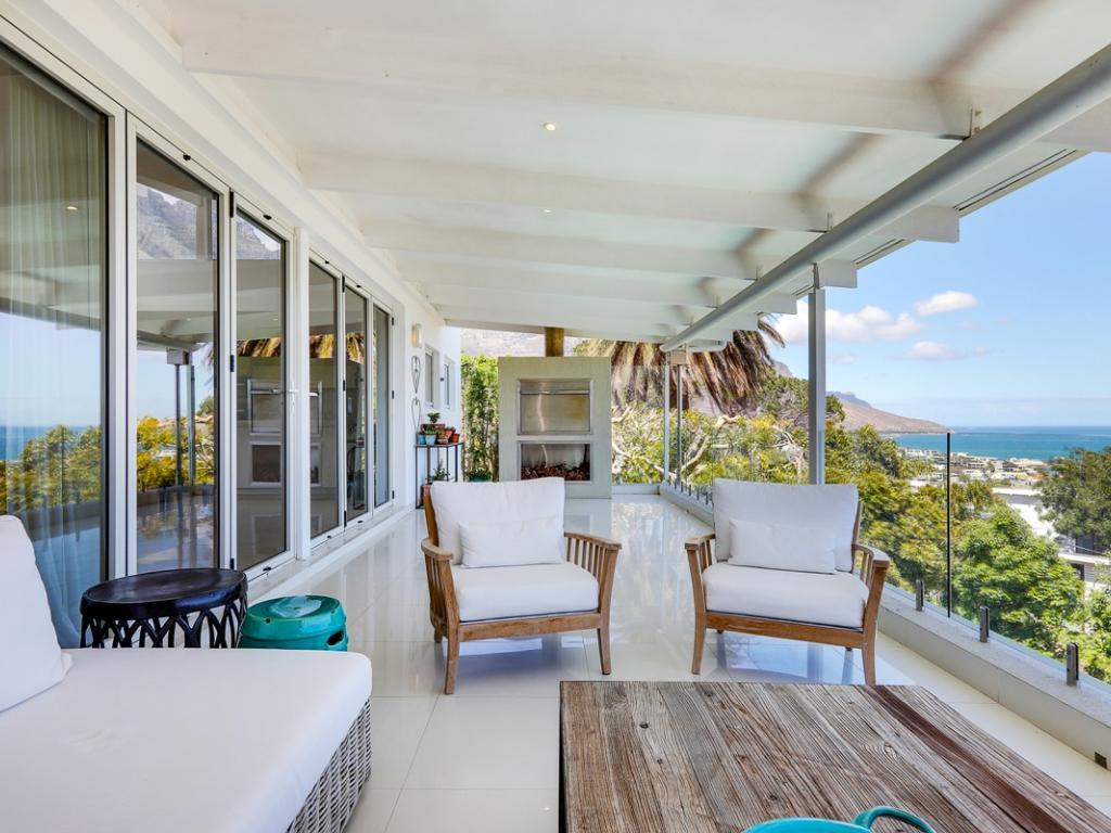 Photo 5 of Villa Shanklin accommodation in Camps Bay, Cape Town with 4 bedrooms and  bathrooms