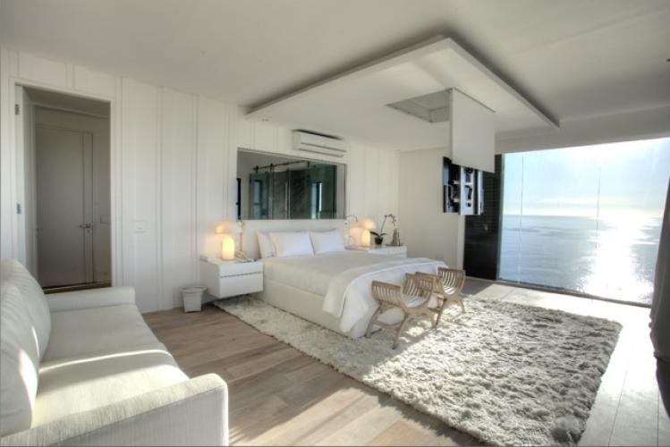 Photo 17 of Villa St. Leon accommodation in Bantry Bay, Cape Town with 5 bedrooms and 5 bathrooms
