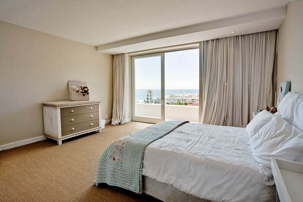 Photo 13 of Villa St Louis accommodation in Fresnaye, Cape Town with 4 bedrooms and 3 bathrooms