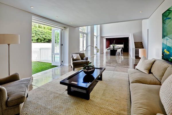 Photo 6 of Villa St Louis accommodation in Fresnaye, Cape Town with 4 bedrooms and 3 bathrooms