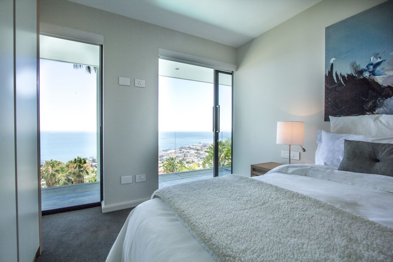 Photo 11 of Villa Vue Mer accommodation in Bantry Bay, Cape Town with 5 bedrooms and 5 bathrooms