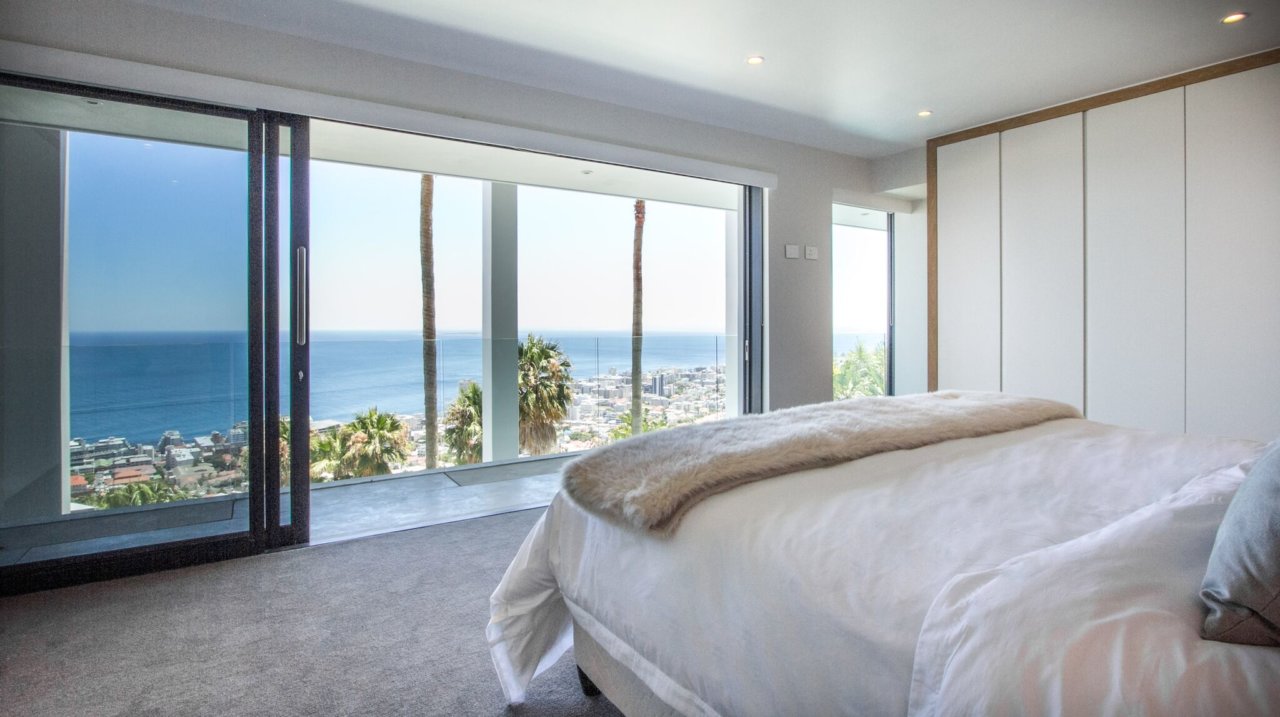 Photo 9 of Villa Vue Mer accommodation in Bantry Bay, Cape Town with 5 bedrooms and 5 bathrooms