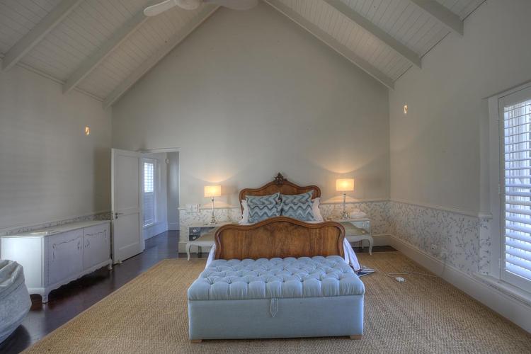 Photo 4 of Vineyard Farmhouse accommodation in Constantia, Cape Town with 5 bedrooms and 5 bathrooms