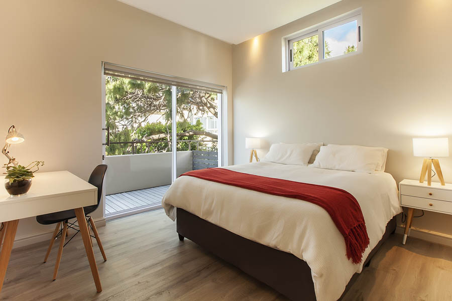 Photo 4 of Vredehoek Penthouse accommodation in Vredehoek, Cape Town with 2 bedrooms and 2 bathrooms