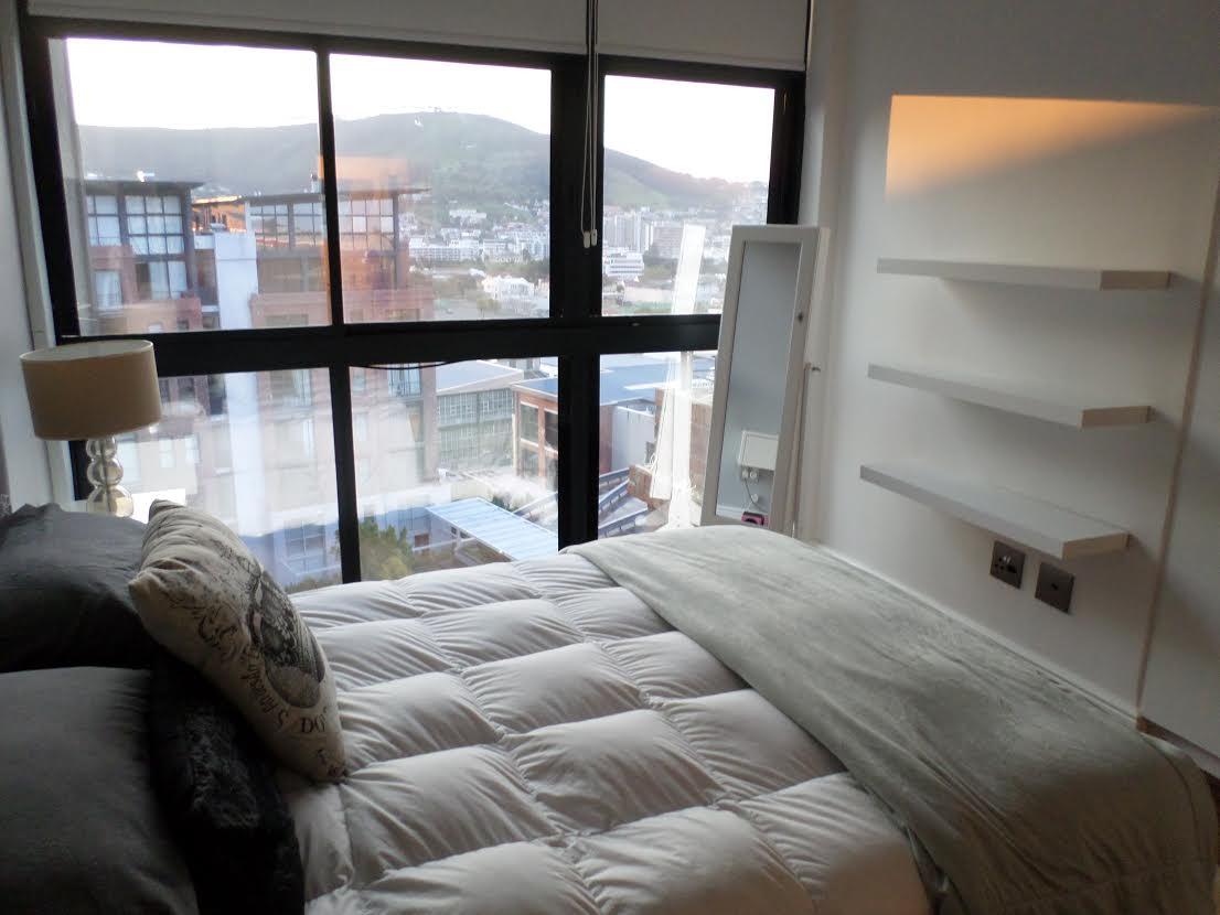 Photo 6 of Wembley Square Penthouse accommodation in Gardens, Cape Town with 2 bedrooms and 2 bathrooms