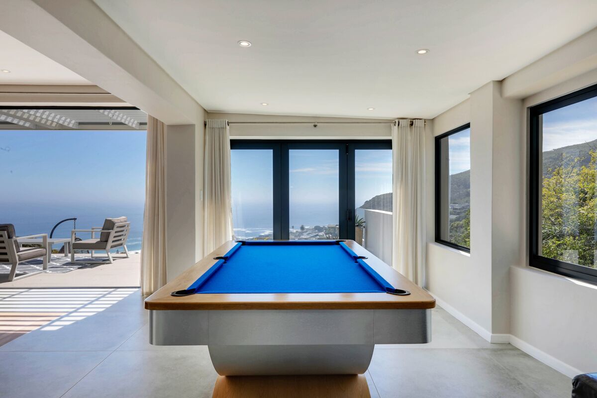 Photo 20 of Whale Rock accommodation in Llandudno, Cape Town with 5 bedrooms and 4 bathrooms
