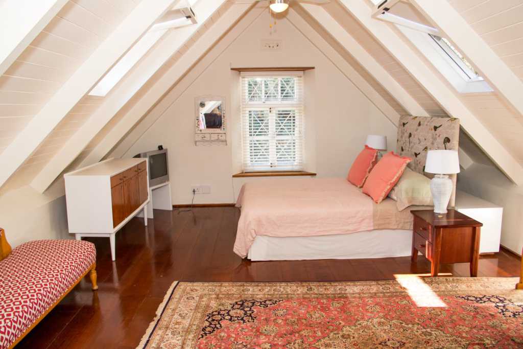 Photo 18 of Whittlers Way accommodation in Hout Bay, Cape Town with 5 bedrooms and 3 bathrooms