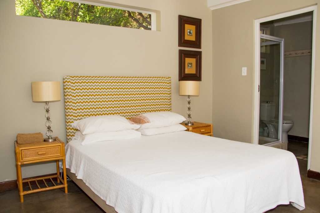 Photo 21 of Whittlers Way accommodation in Hout Bay, Cape Town with 5 bedrooms and 3 bathrooms