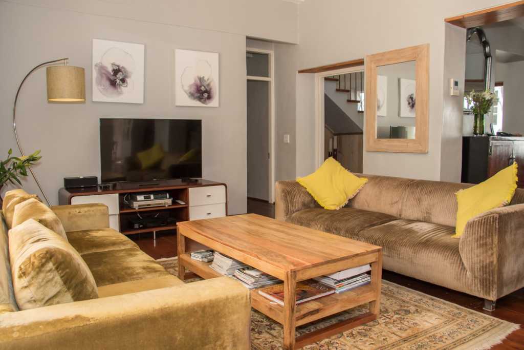 Photo 7 of Whittlers Way accommodation in Hout Bay, Cape Town with 5 bedrooms and 3 bathrooms