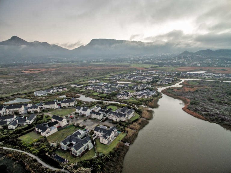 Photo 25 of Wills Lake Villa accommodation in Noordhoek, Cape Town with 4 bedrooms and 3.5 bathrooms