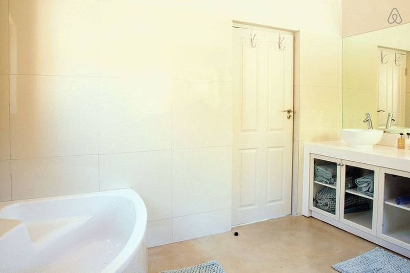 Photo 15 of Wine House accommodation in Simons Town, Cape Town with 3 bedrooms and 3 bathrooms