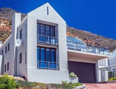Photo 3 of Wine House accommodation in Simons Town, Cape Town with 3 bedrooms and 3 bathrooms