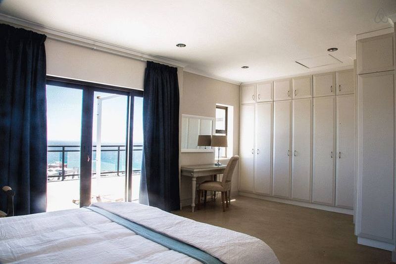 Photo 10 of Wine House accommodation in Simons Town, Cape Town with 3 bedrooms and 3 bathrooms