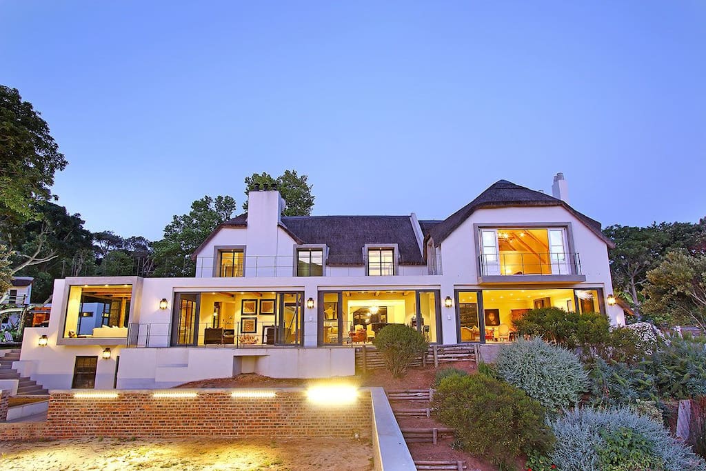 Photo 11 of Winelands Dream Villa accommodation in Constantia, Cape Town with 6 bedrooms and 7 bathrooms