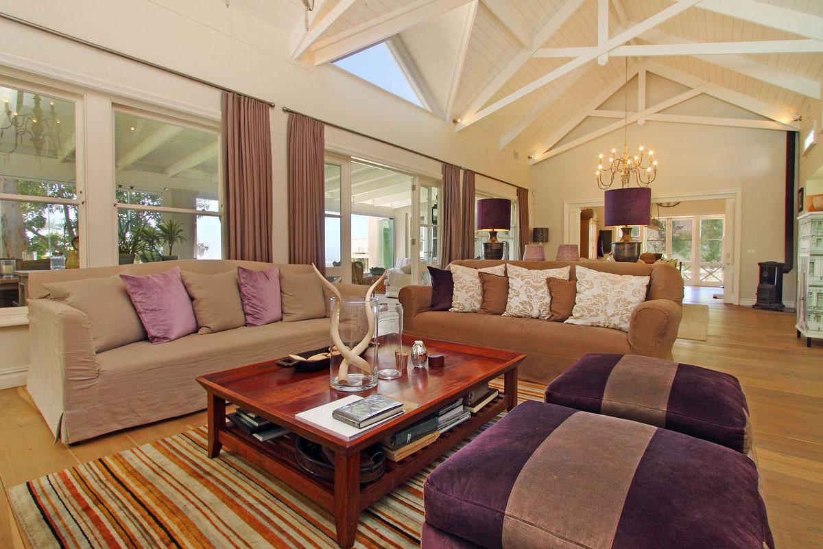 Photo 14 of Zwaanswyk Villa accommodation in Tokai, Cape Town with 4 bedrooms and 4 bathrooms
