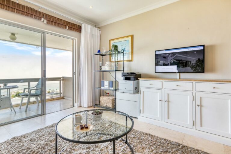 Panoramic Vista Apartment 5