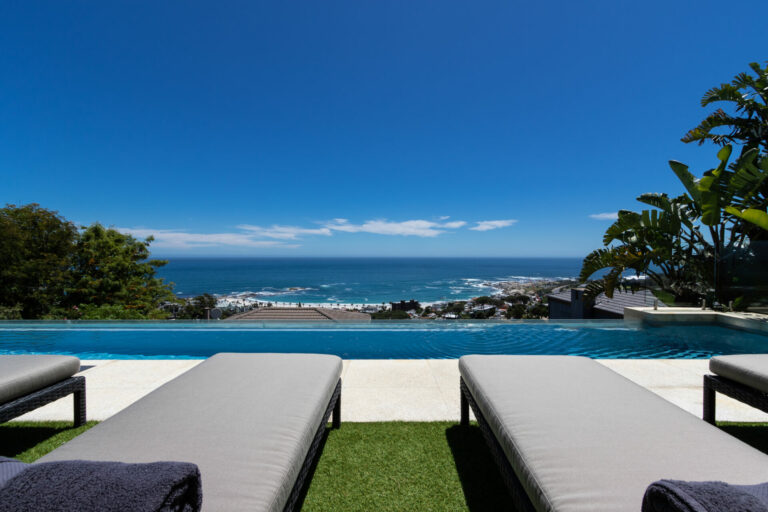 Pool (2)
