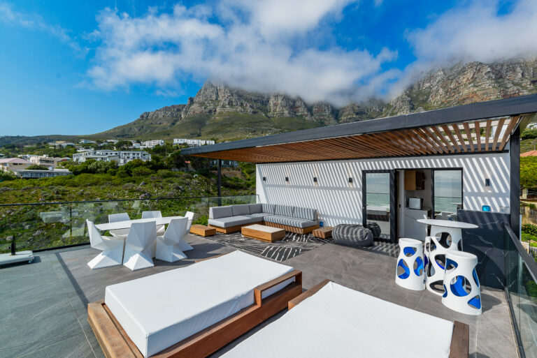 Camps Bay 360 Deluxe 65