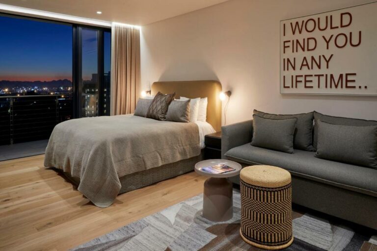 Cape Town Luxury Escapes Urban Charm Penthouse 8