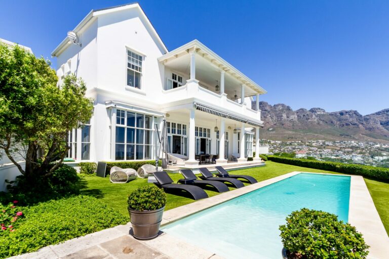 White Cliffs Villa12 Min