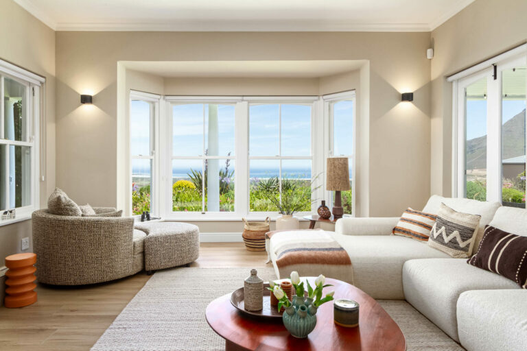 21 Sapphire Way L 55