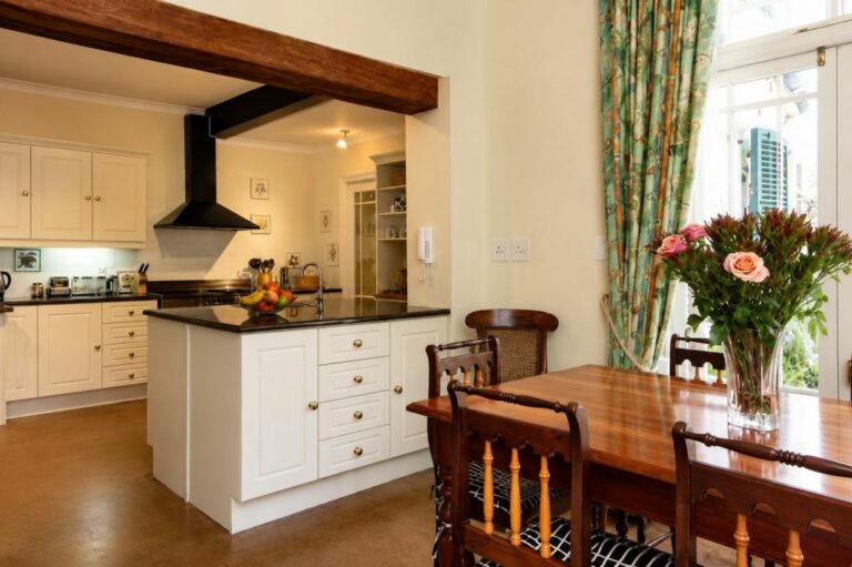Brook Villa10